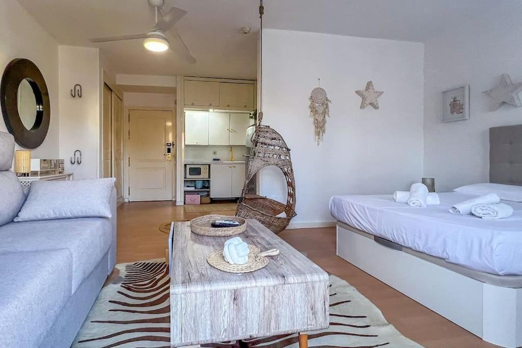 Oleholidays 222 Romana Playa Junto Al Mar Apartamento *