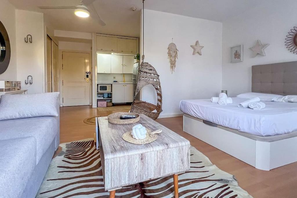 Apartment Oleholidays 222 Romana Playa Junto Al Mar Marbella